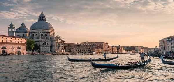 Picturesque Solo Italy by Rail Tour